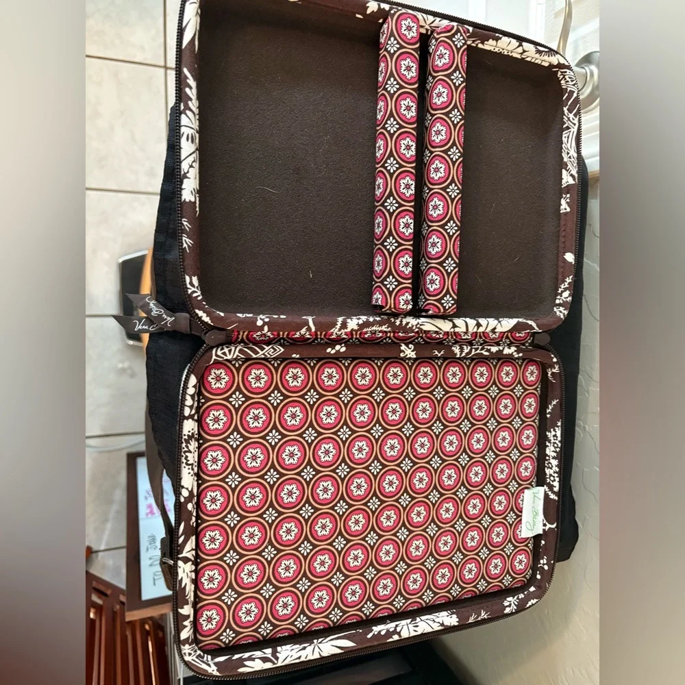 VERA BRADLEY Imperial Toile Mini Laptop Case/ IPad bag / Strap hard case padded